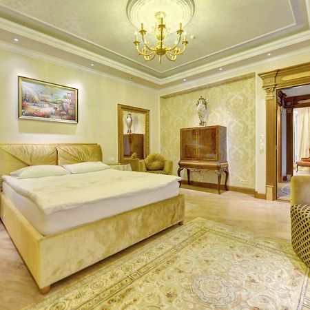 Luxury Pilies Avenue Apartment Vilnius Ngoại thất bức ảnh